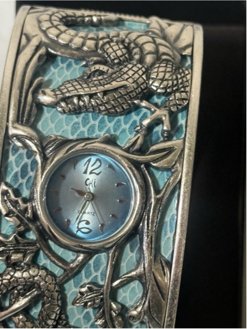 Chi By Falchi Garden Of Eden Silver tone Reptile Cuff Watch bangle BRACELET NEW - Picture 7 of 16